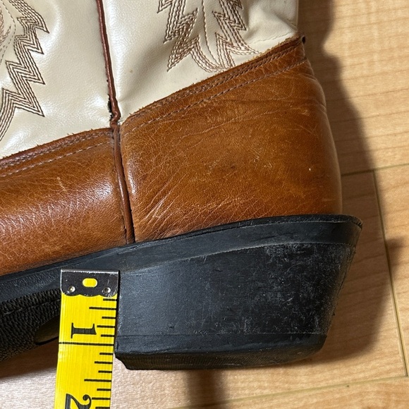 Authentic Cowboy Boots Men’s 9.5 EE Brown & Tan Leather 8906 - Picture 5 of 8